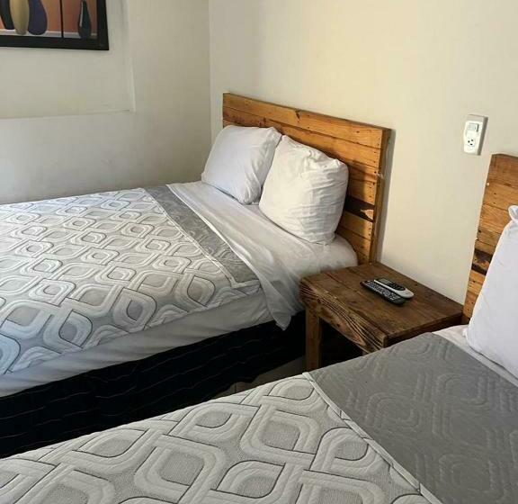 캡슐 호텔 Regina “el Llano”