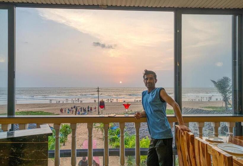 בית מלון כפרי Sea View Sun Shine