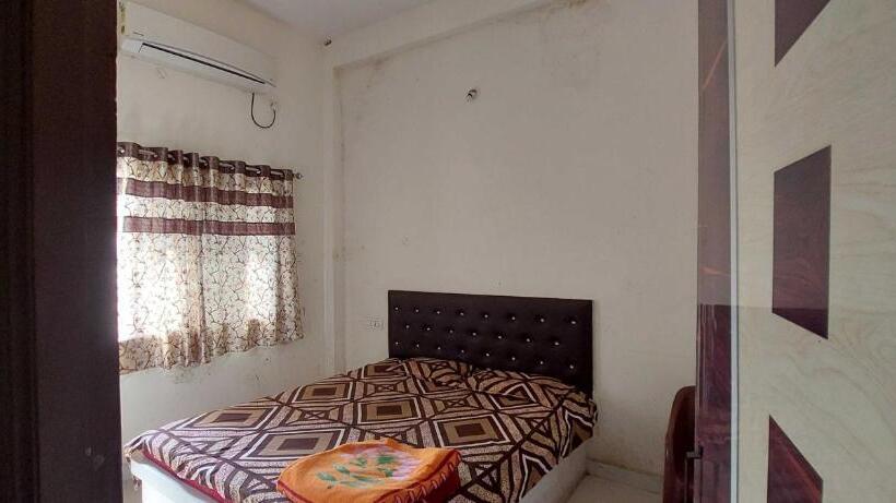 Oyo Flagship Hotel Royal Galaxy