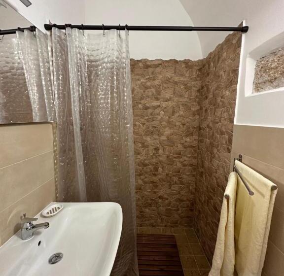 پانسیون Madre Terra