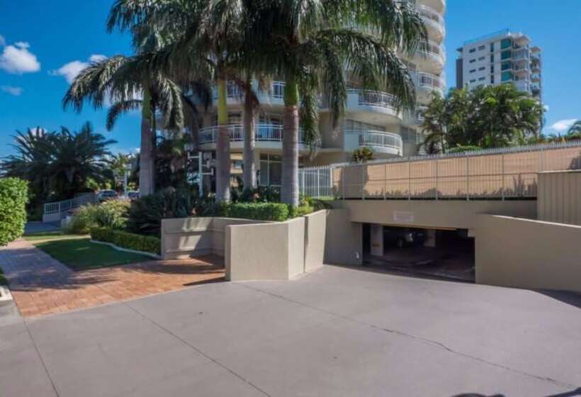 2nd Avenue Beachside Apartments