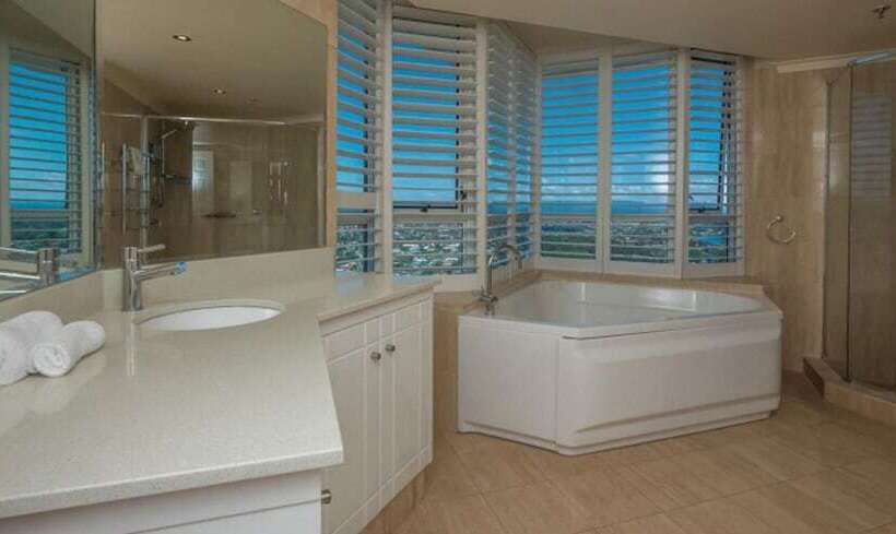 2nd Avenue Beachside Apartments