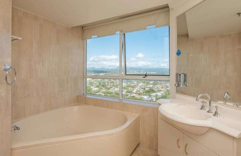 2nd Avenue Beachside Apartments