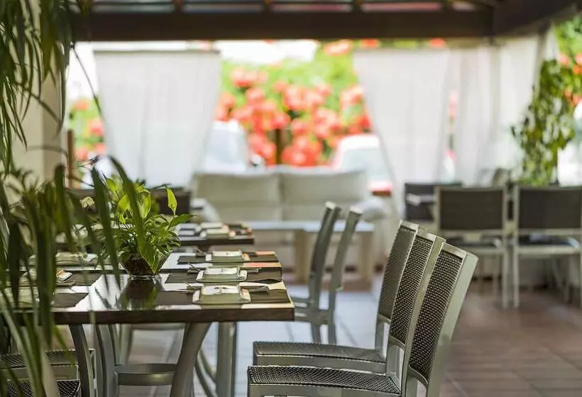 Arohaz Hotel & Restaurante