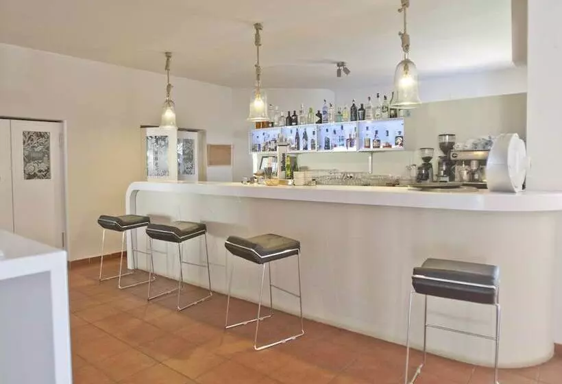 Arohaz Hotel & Restaurante