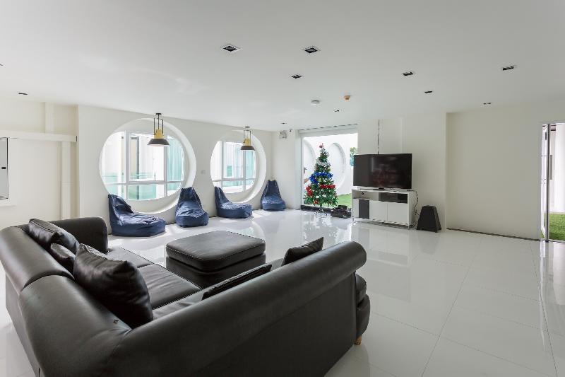 Bearpacker Patong Hostel