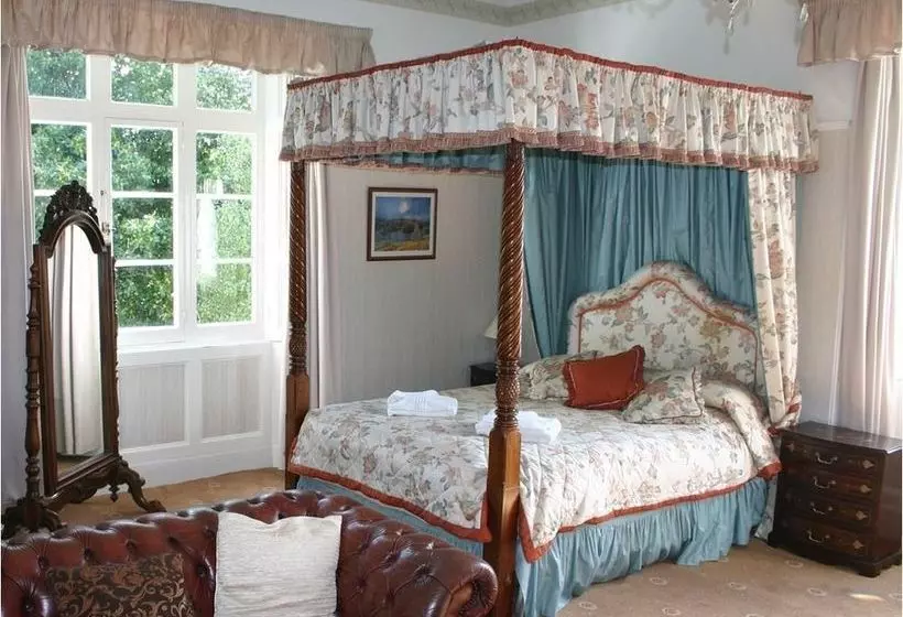Bed and Breakfast Frognel Hall