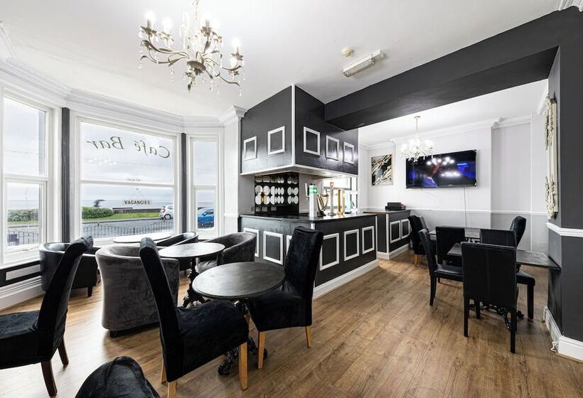 ベッドアンドブレックファースト The Manor