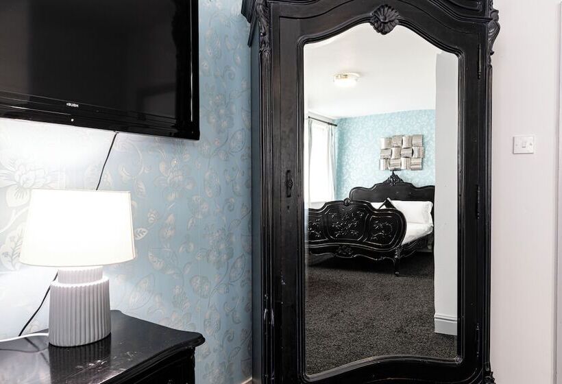 ベッドアンドブレックファースト The Manor