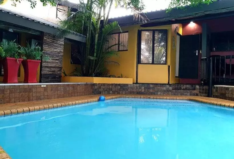 ベッドアンドブレックファースト Umlilo Lodge