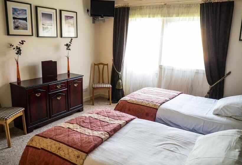 فندق فئة نجمة واحدة The Golf Tavern