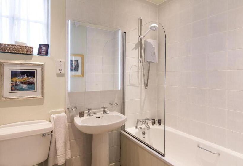 Хостел The Howard Arms