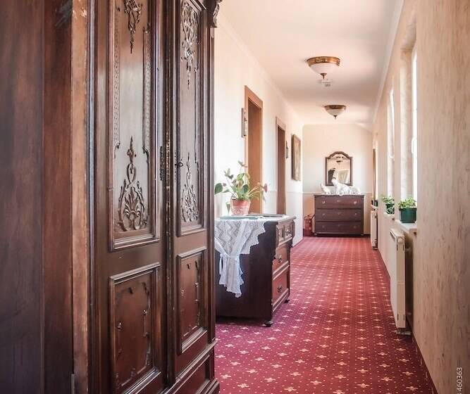 ホテル Bojnicky Vinny Dom