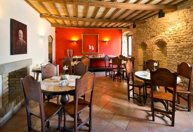 호텔 Degli Affreschi