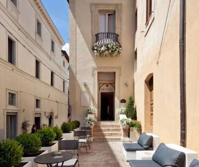 호텔 Degli Affreschi