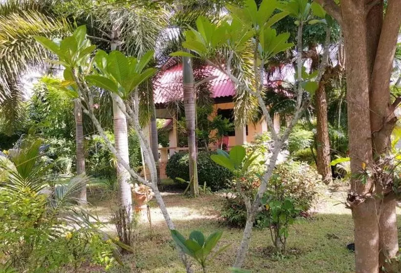 Hotelli Happy Resort