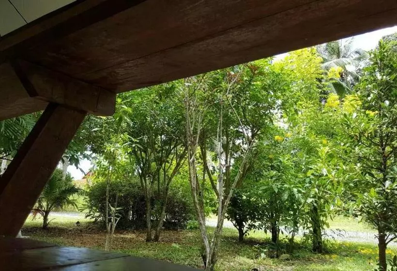 Hotelli Happy Resort