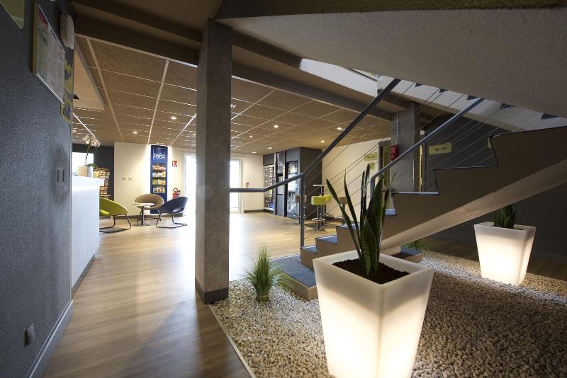 فندق Ibis Budget Pau Est