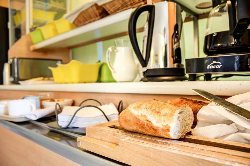 هتل Inn Design Issoudun