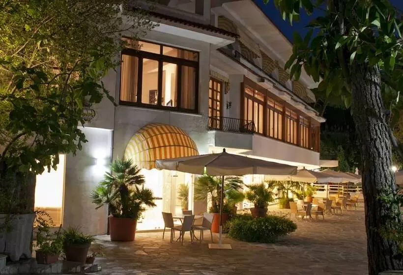 ホテル Paradiso Residence