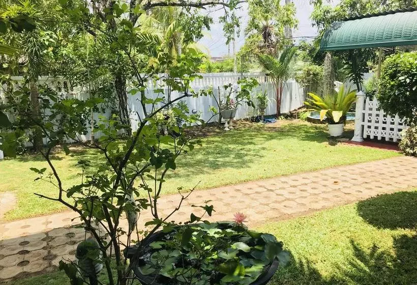 ホテル Pinidiya Resort