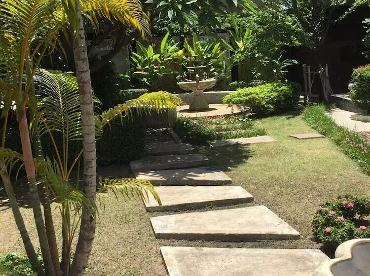 هتل Srisomthai