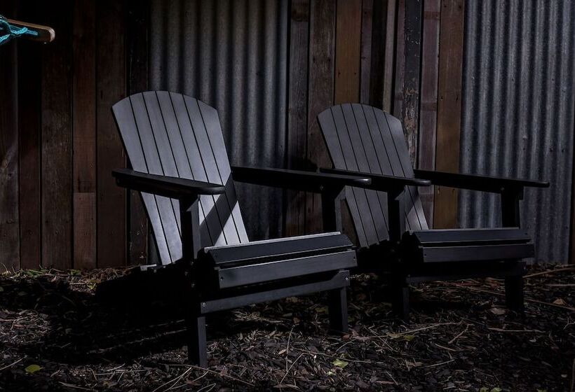 Отель Yallingup Lodge Spa Retreat