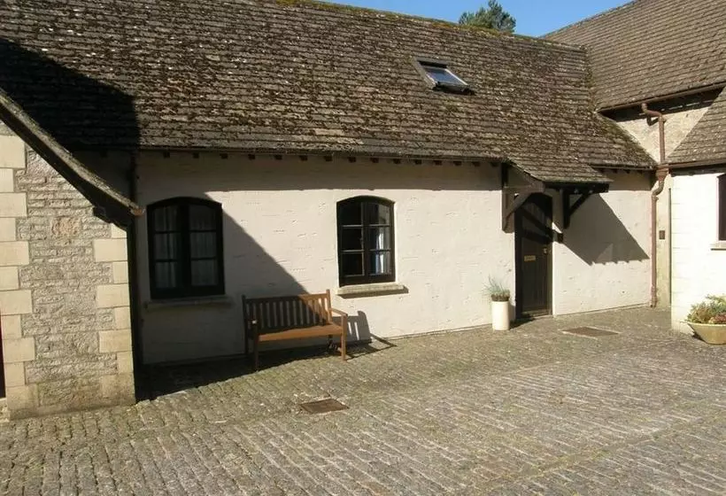 Manor Court