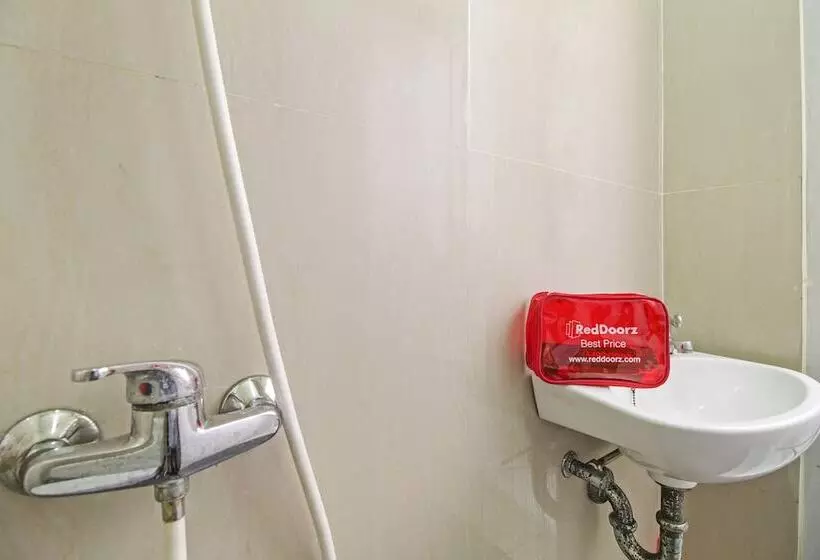 ペンション Reddoorz @ Mangga Besar 2