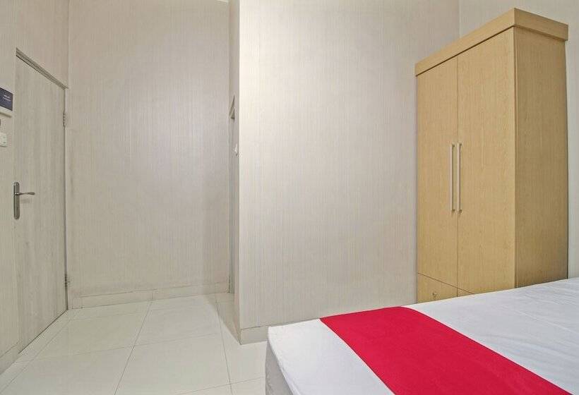 بنسيون Reddoorz @ Mangga Besar 2