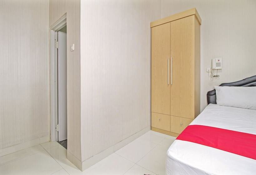 بنسيون Reddoorz @ Mangga Besar 2