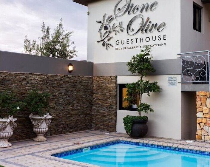 ペンション Stone Olive