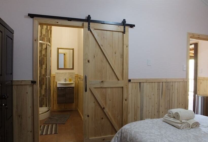 פנסיון Tatenda Guest House