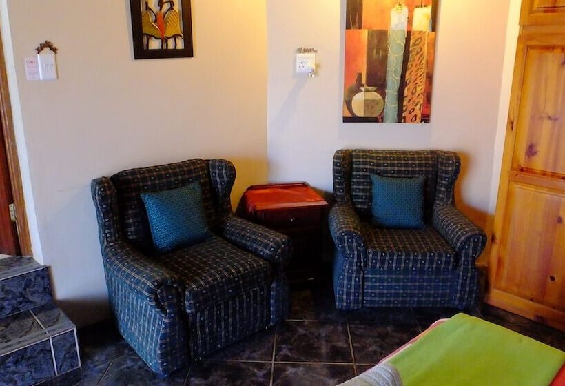 פנסיון Tatenda Guest House