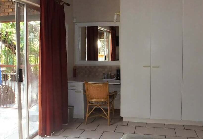 פנסיון Tatenda Guest House