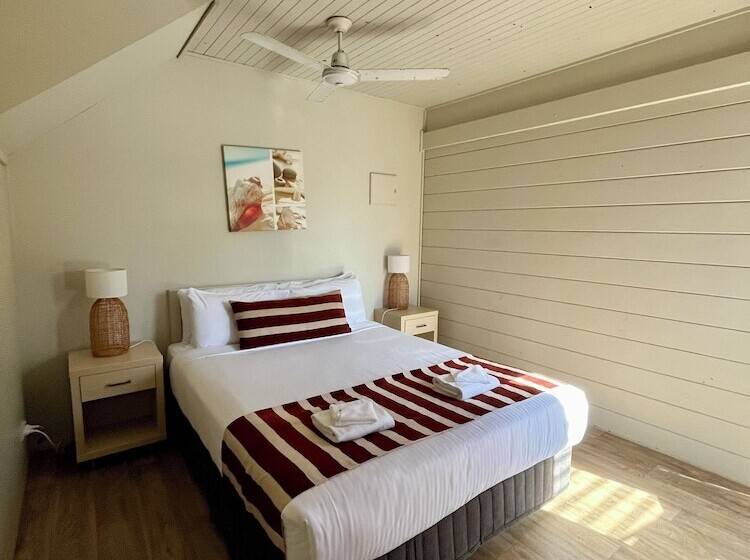 Shelly Beach Holiday Park