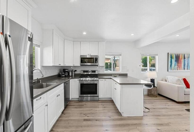 Bed and Breakfast Muirfield Chic City Bungalow With Parking