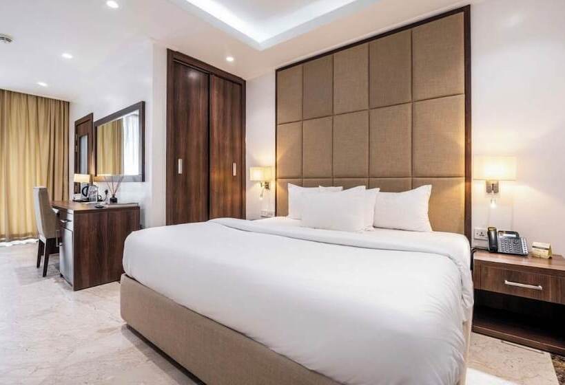 هتل Boardroom Apartments