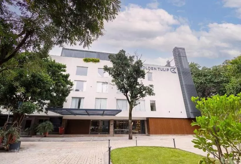 Hotelli Golden Tulip Bhopal