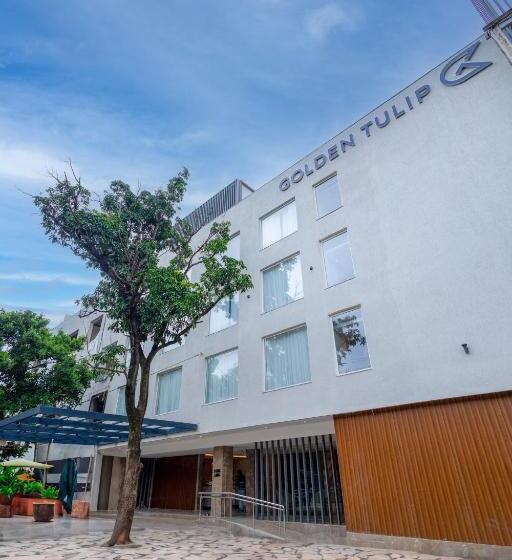 Hotel Golden Tulip Bhopal