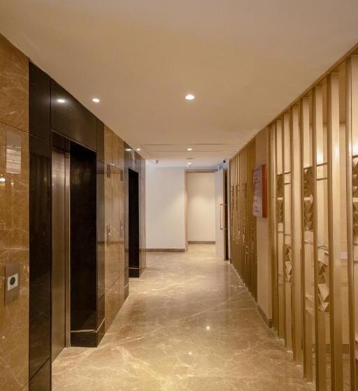 Hotel Golden Tulip Bhopal