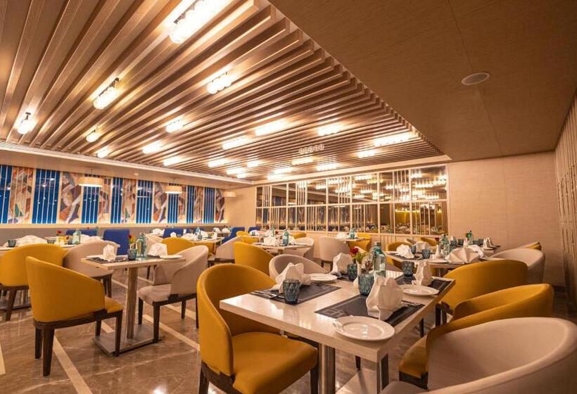 Hotel Golden Tulip Bhopal