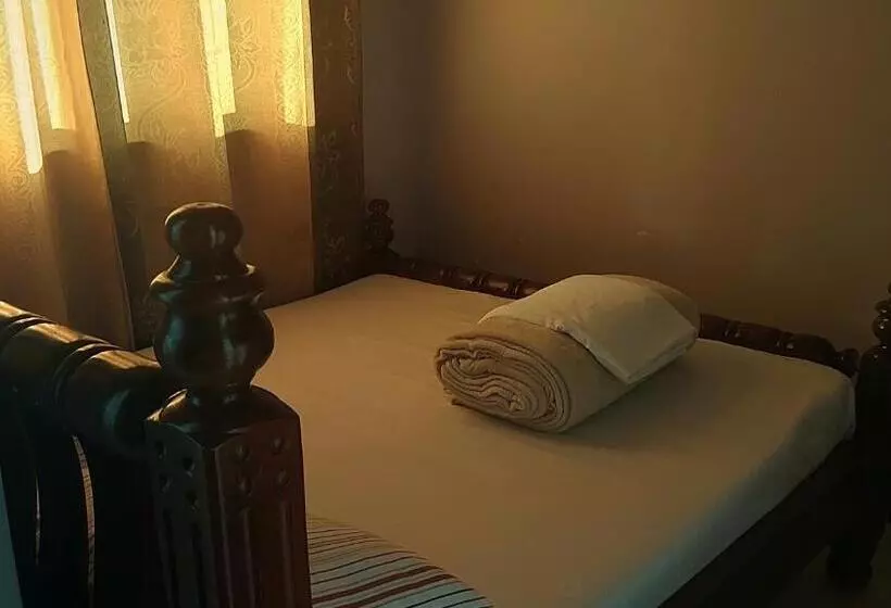 هتل Royal Accommodation