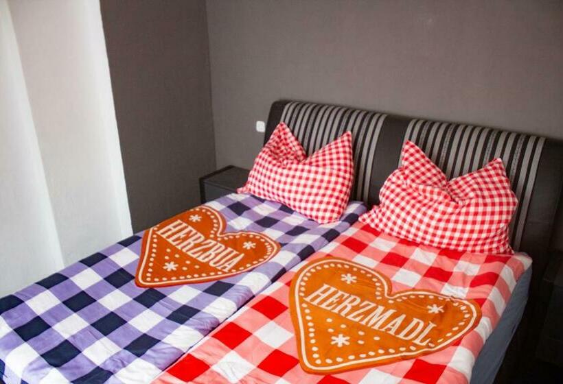 Отель Traumlandl