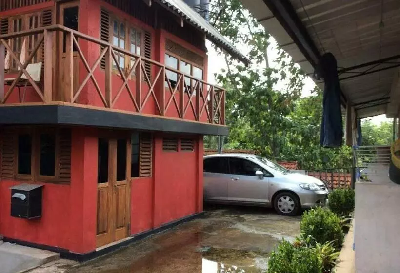 Coca Cola Hostel Malabe