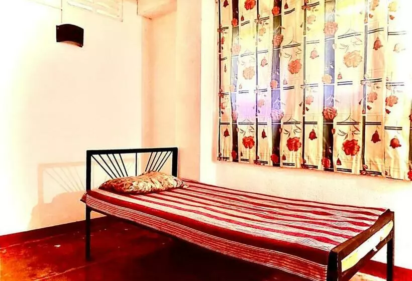 Coca Cola Hostel Malabe