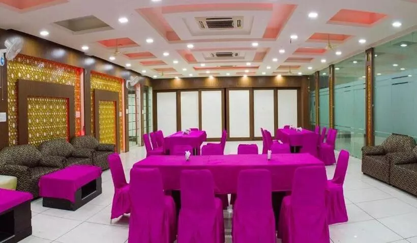 ホテル Anand Castle
