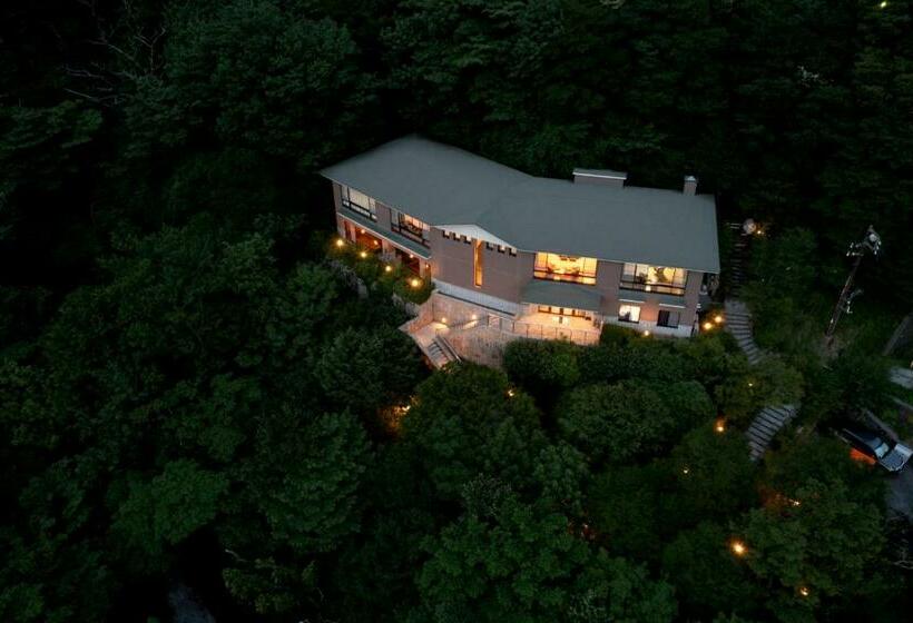 日式旅馆 Hakone Ashinoko Bikeikan 箱根芦ノ湖 美景館