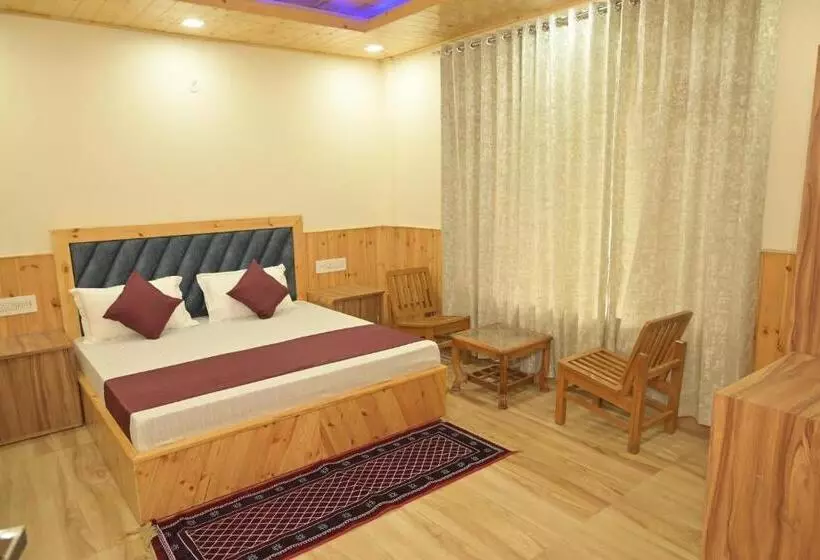 ホテル Royal Galaxy Tirthan