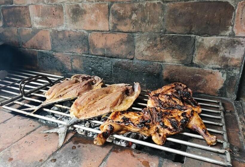 تختخواب و صبحانه Sea Horizon Resort